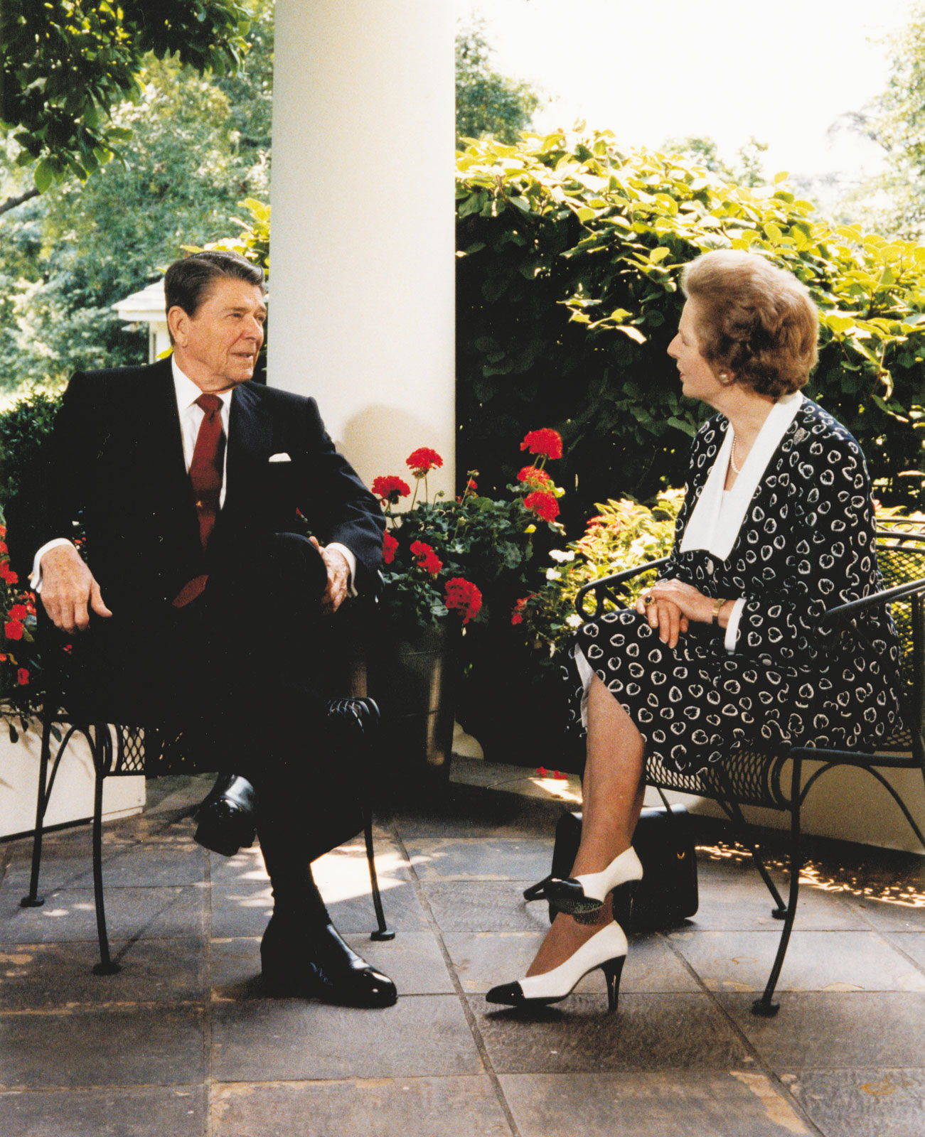 Переговоры рейгана и коля. Рейган и Тэтчер. Margaret Thatcher Рональд Рейган.