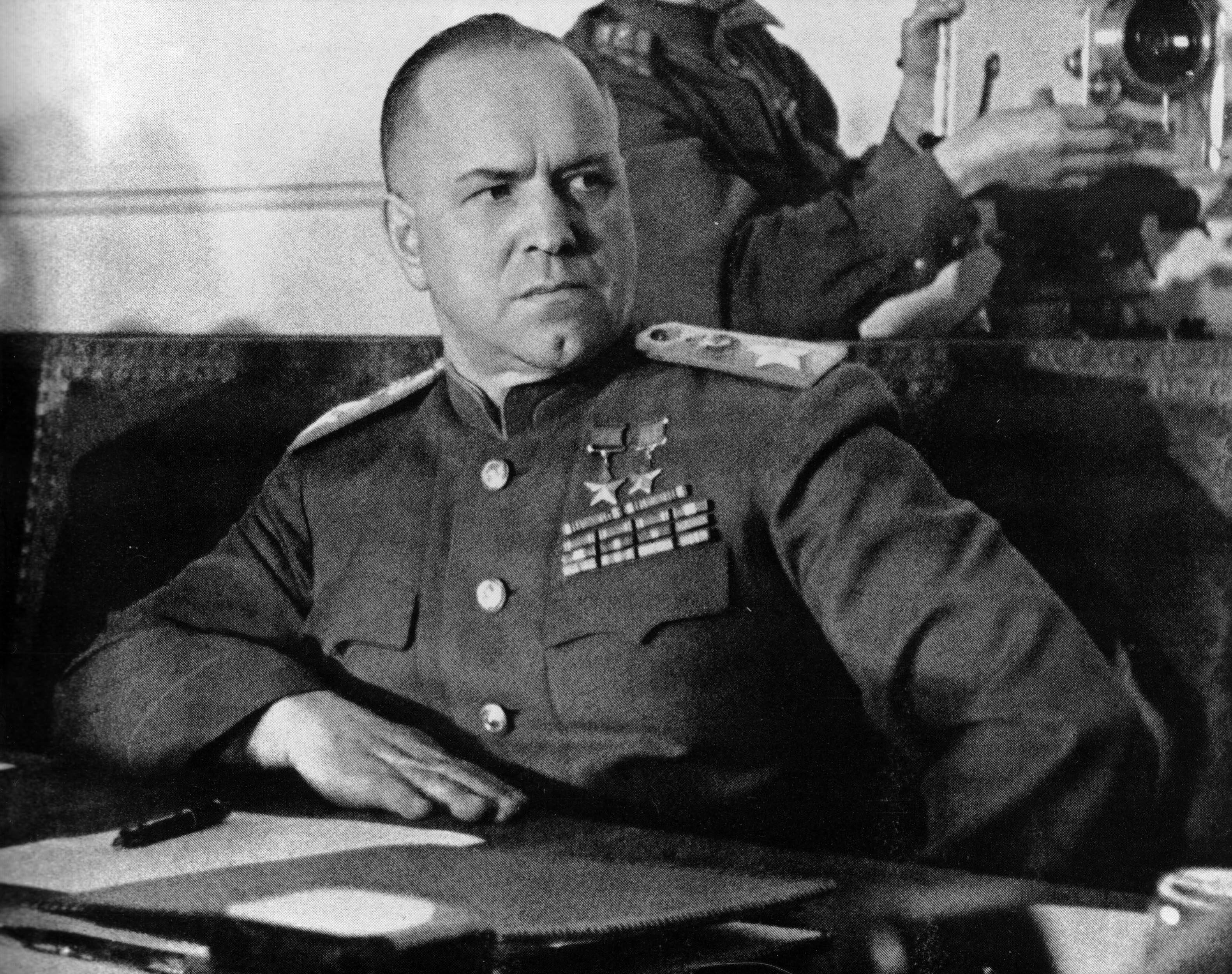 Маршал жуков россия 1. Жуков 1941-1945.